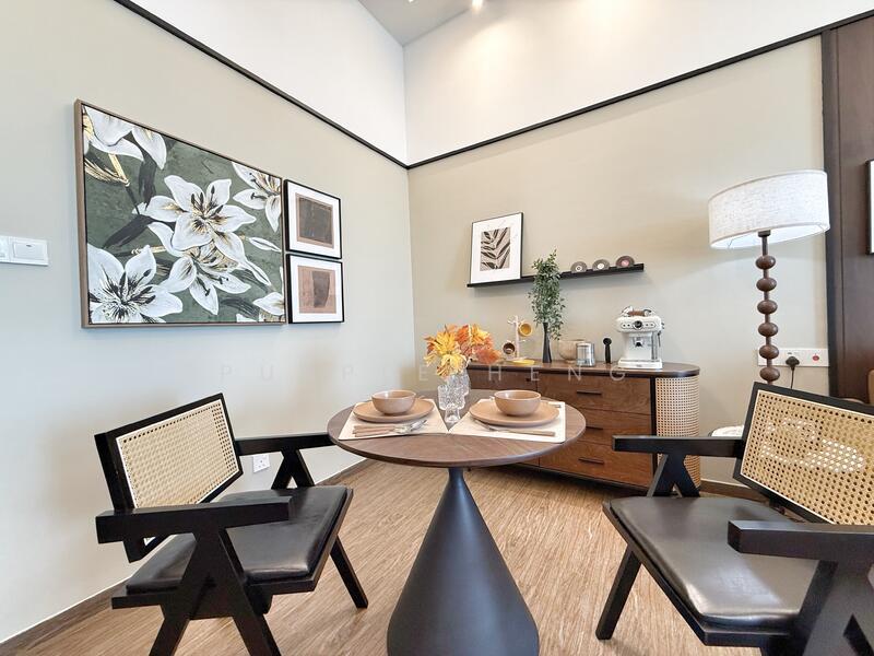 Carnelian Tower 1 - 2