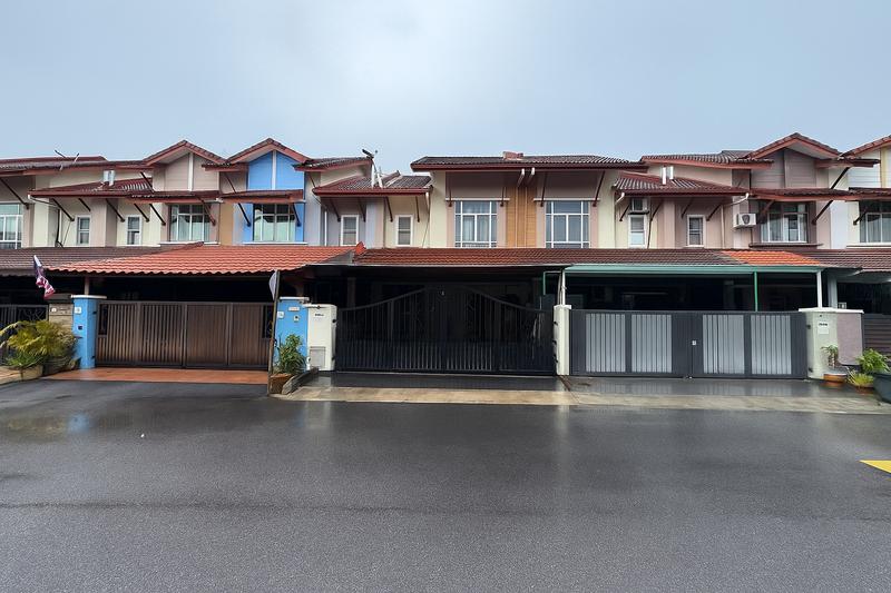 Desira, Bandar Bukit Raja - 1