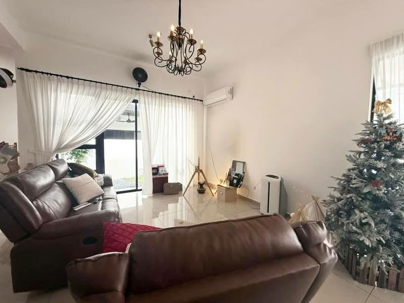 Attleborough / Tate Bilston 22'x65' @ Eco Botanic - 3