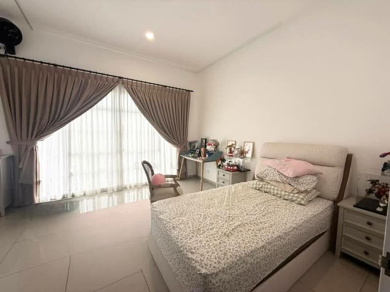 Attleborough / Tate Bilston 22'x65' @ Eco Botanic - 2