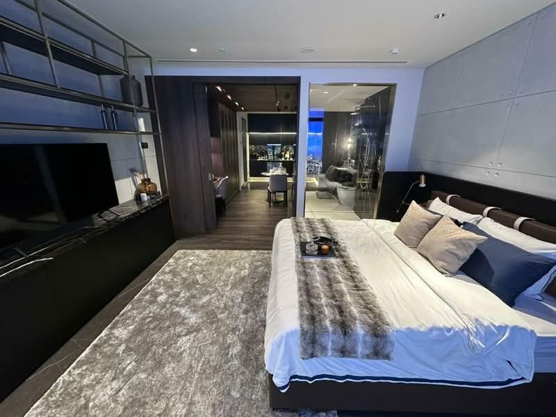 CloutHaus Residences - 5