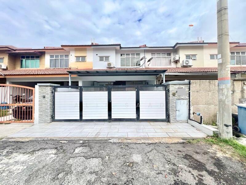 Bandar Saujana Putra - 1