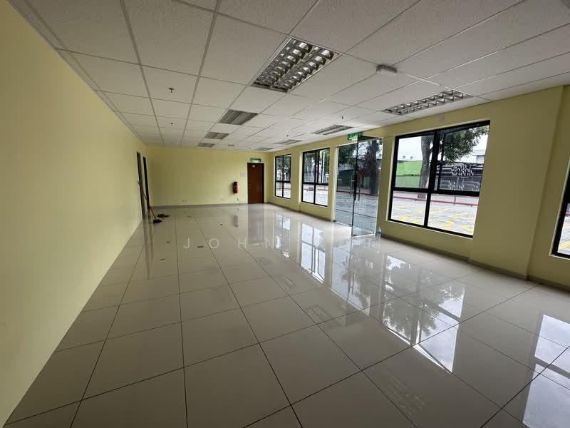 West Port (Pelabuhan Barat) - 2