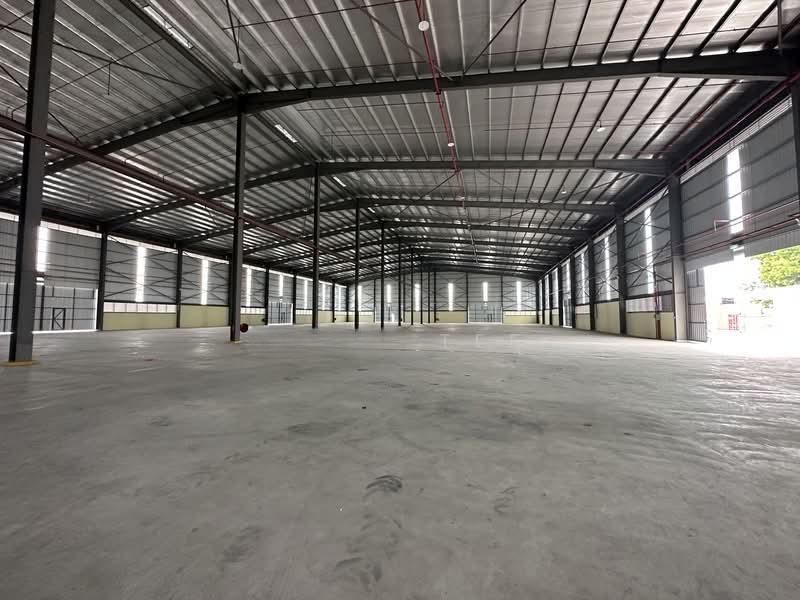 West Port (Pelabuhan Barat) - 1