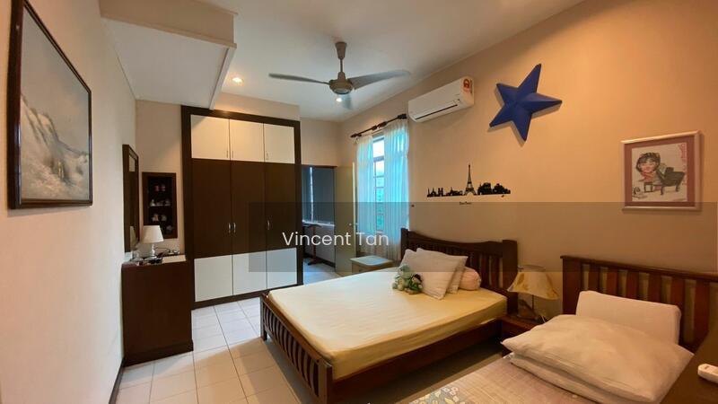 Terrace house at Cheras - 4