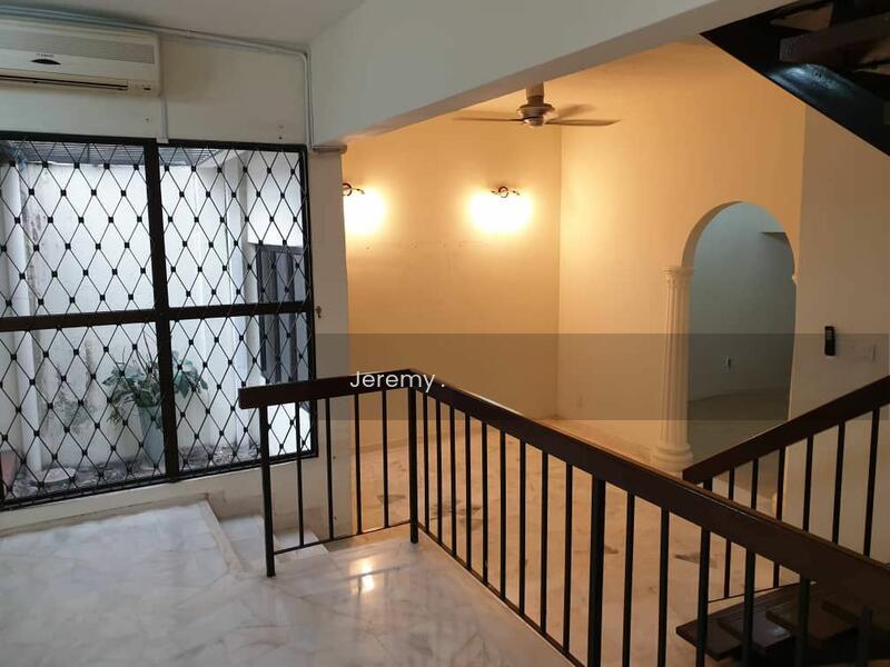 2 Storey Terraced Home Super Near to BSC - 4