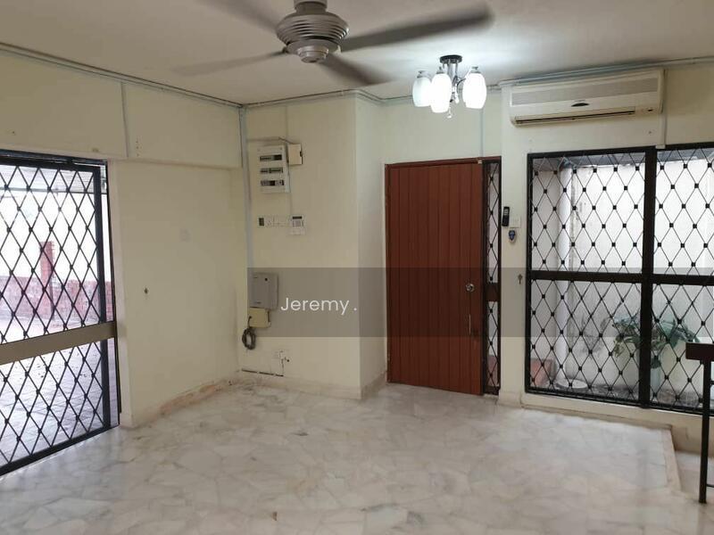 2 Storey Terraced Home Super Near to BSC - 2