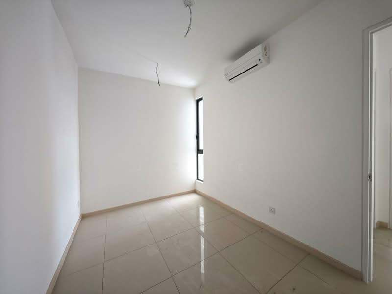 The M @ Medini Macrolink - 5