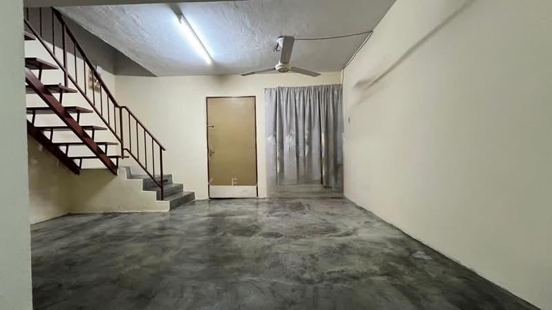 Taman Ampang,Ipoh - 1