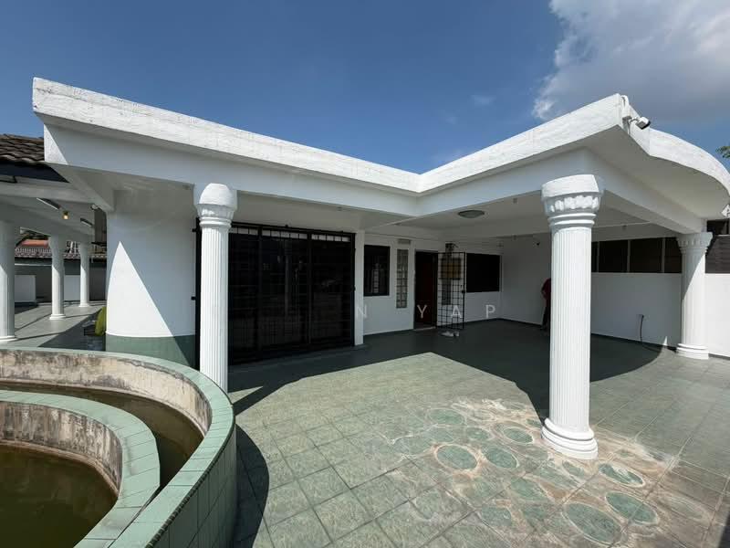 Corner lot, Single Storey, Taman Teratai, Bukit Beruntung - 2