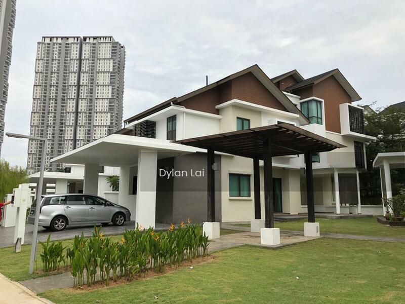 Beethoven, Symphony Hills - 1