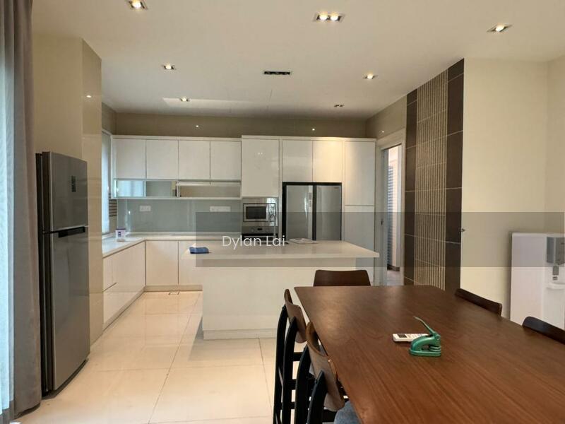 Beethoven, Symphony Hills - 2