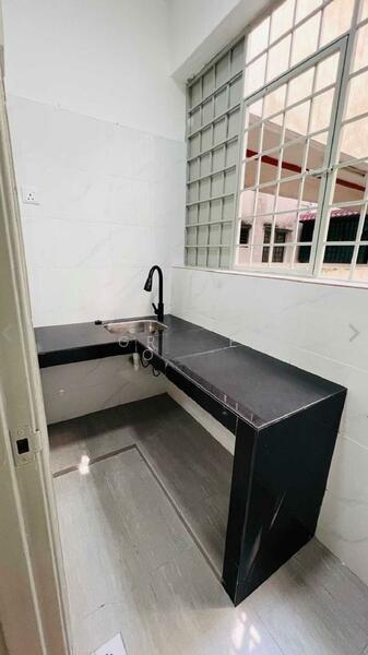 Pangsapuri Cemara - 2