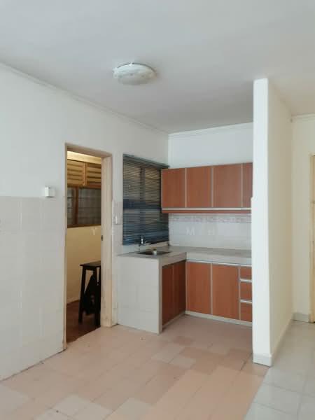 Flora Damansara Apartment - 1