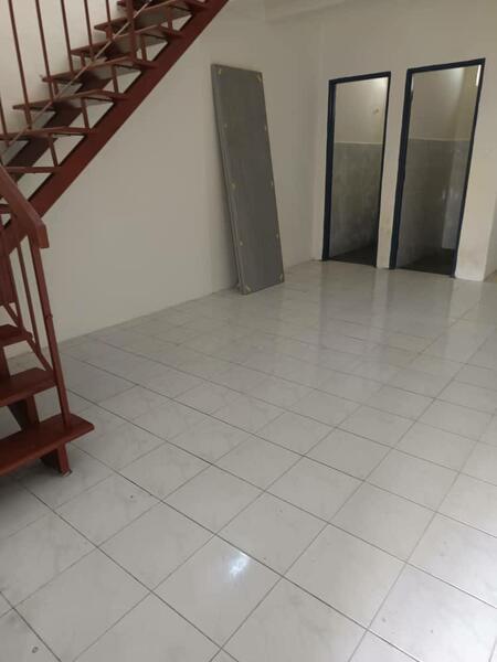 Bandar Springhill - 4