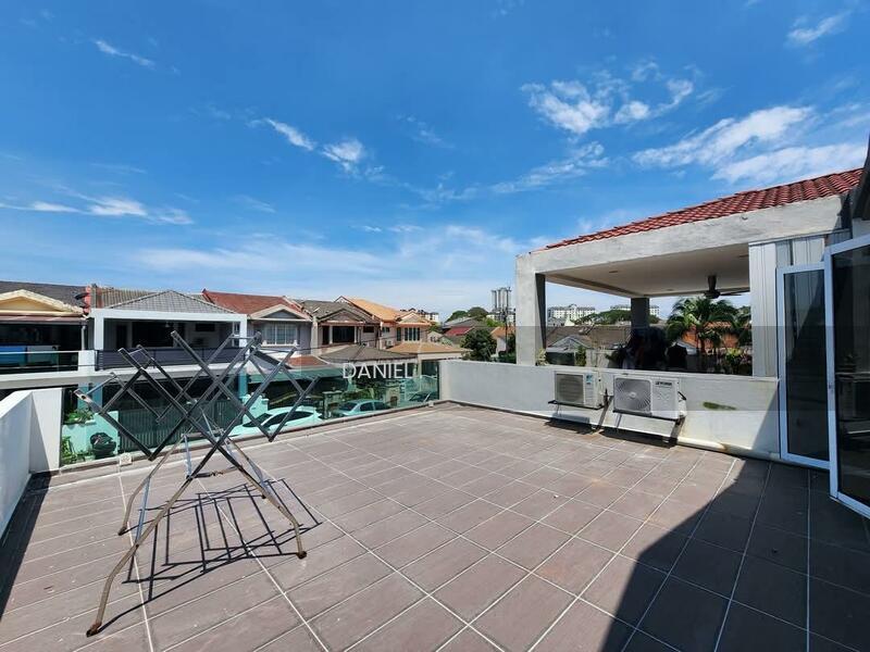 JALAN TK 5, TAMAN KINRARA, PUCHONG, SELANGOR - 4