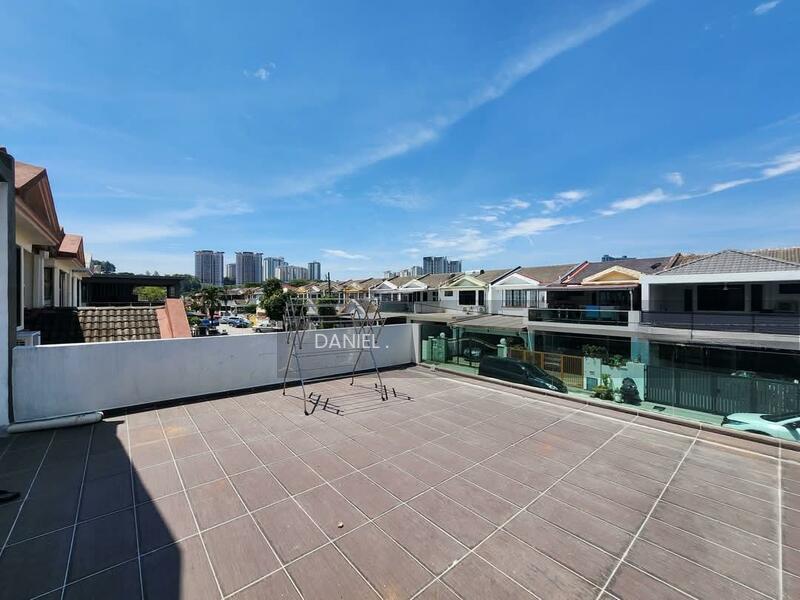 JALAN TK 5, TAMAN KINRARA, PUCHONG, SELANGOR - 3