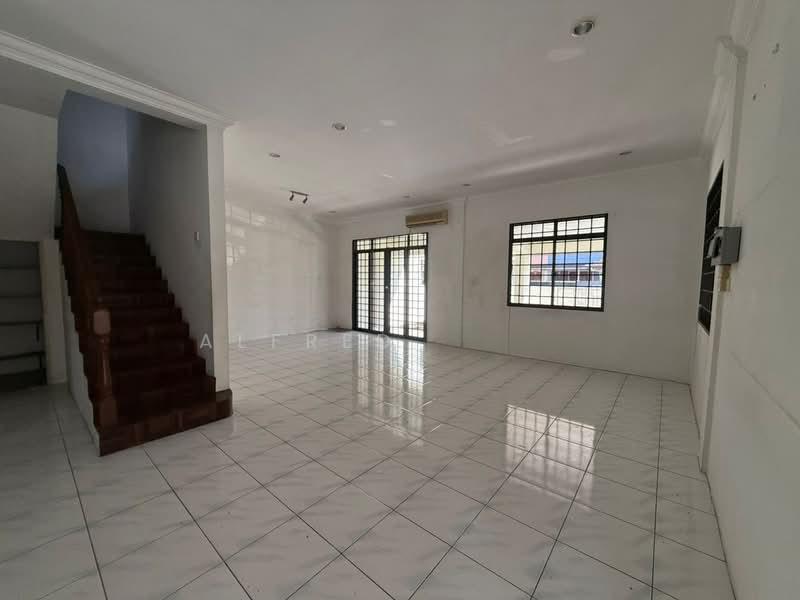 Stampin, Kuching - 2