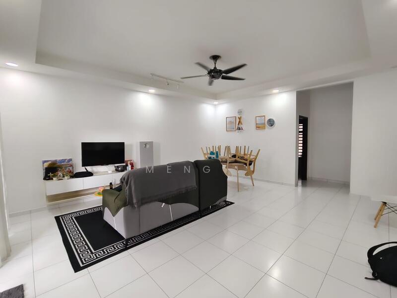 Setia Tropika Setias Tropikas - 1