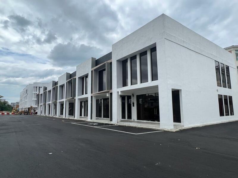 Pusat Perniagaan Raja Uda - 1