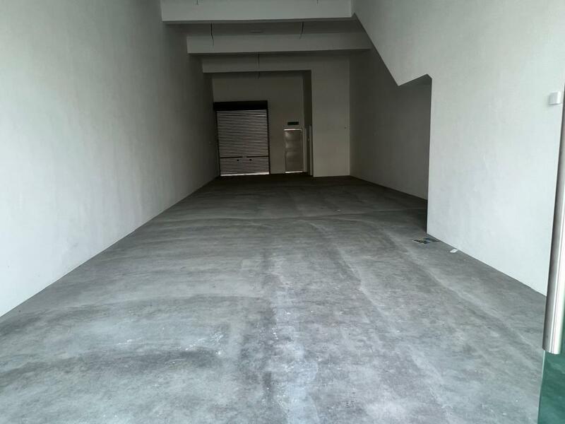 Pusat Perniagaan Raja Uda - 3