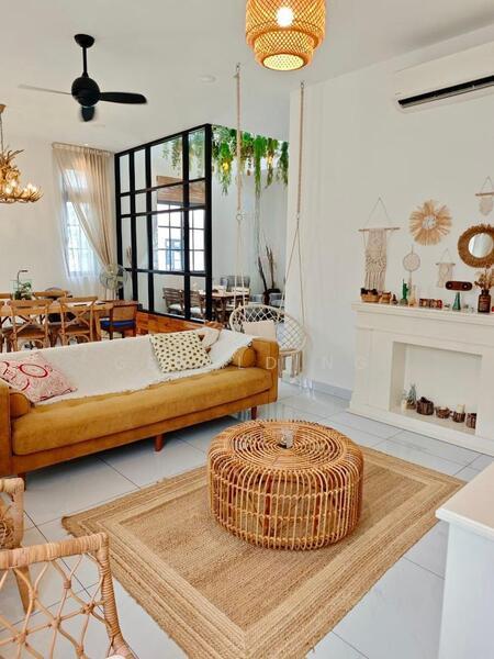 The Grassten 26’x75’ @ Eco Botanic - 3