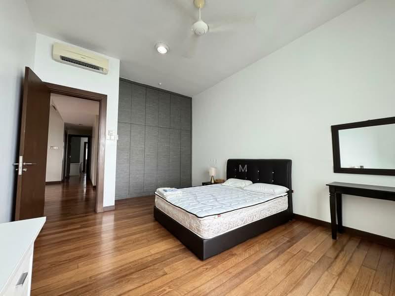 Infinity Beachfront Condominium - 2