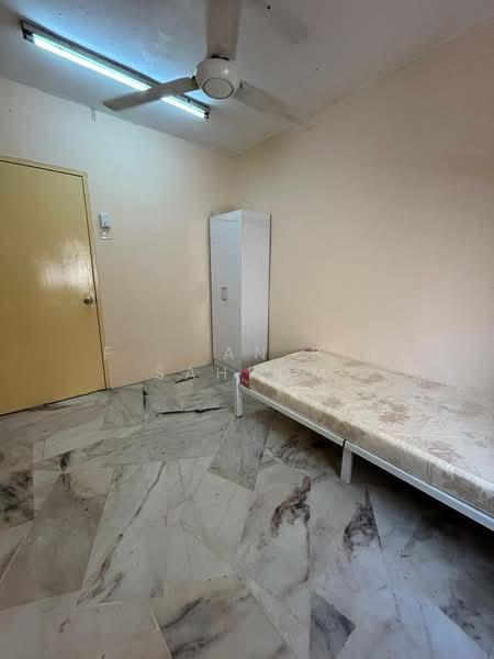 Flat PKNS Section 7 - 2