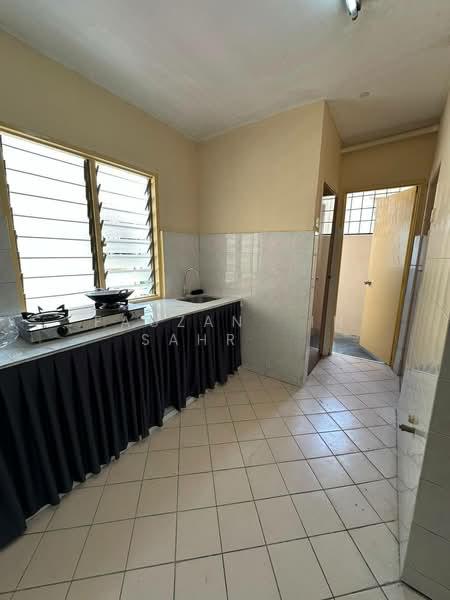 Flat PKNS Section 7 - 3