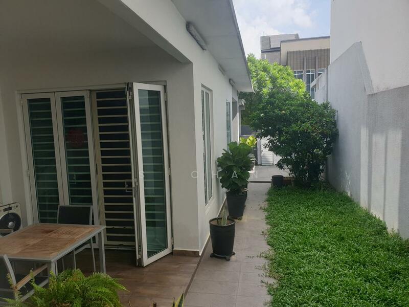 Bungalow USJ Heights - 2