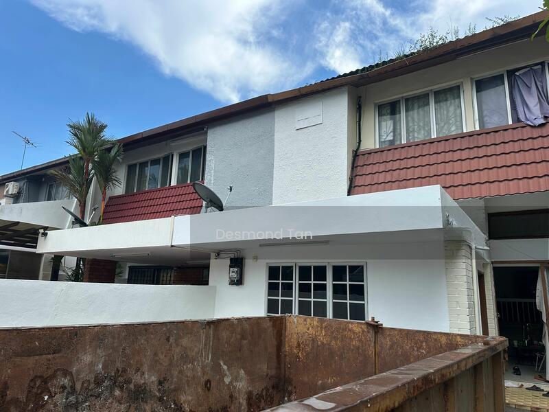 Terrace house at SS2 - 5