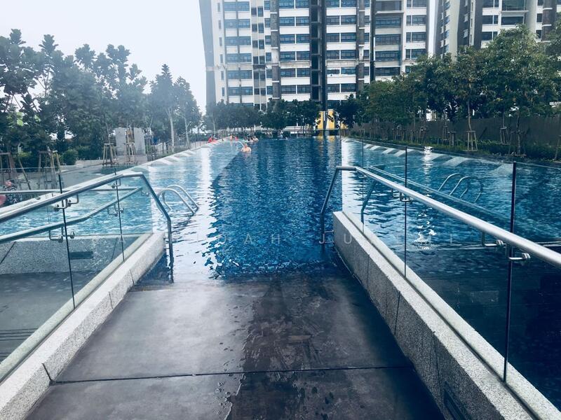 Lakeville Residence - 4