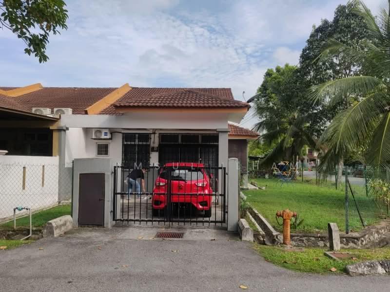 BANDAR SAUJANA PUTRA - 1