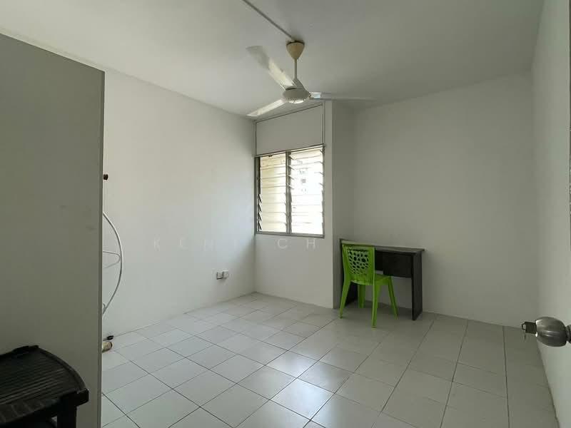 Desa Pandan Flat - 4
