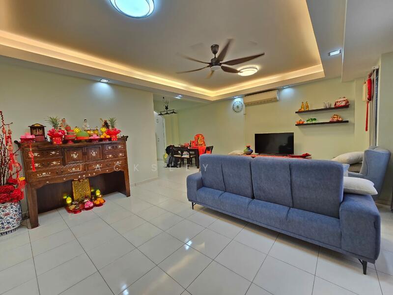 Bandar Sungai Long - 1