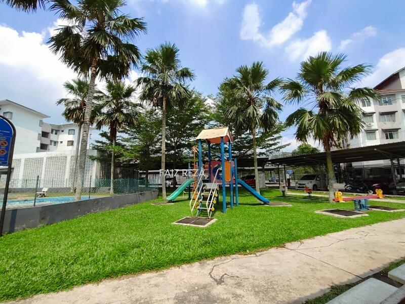 Camelia Court - 2