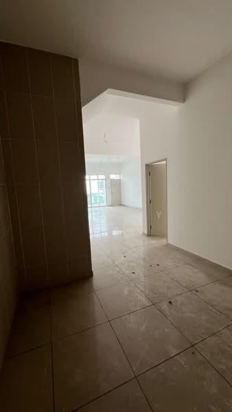 Cluster House @ Taman Kempas Utama - 3