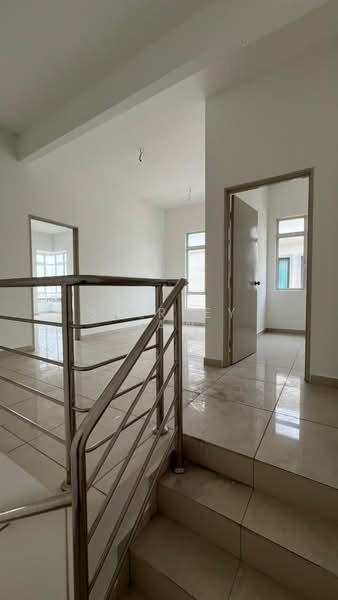 Cluster House @ Taman Kempas Utama - 5