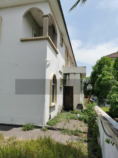 Semi-Detached House at Taman Merbau Indah - 5
