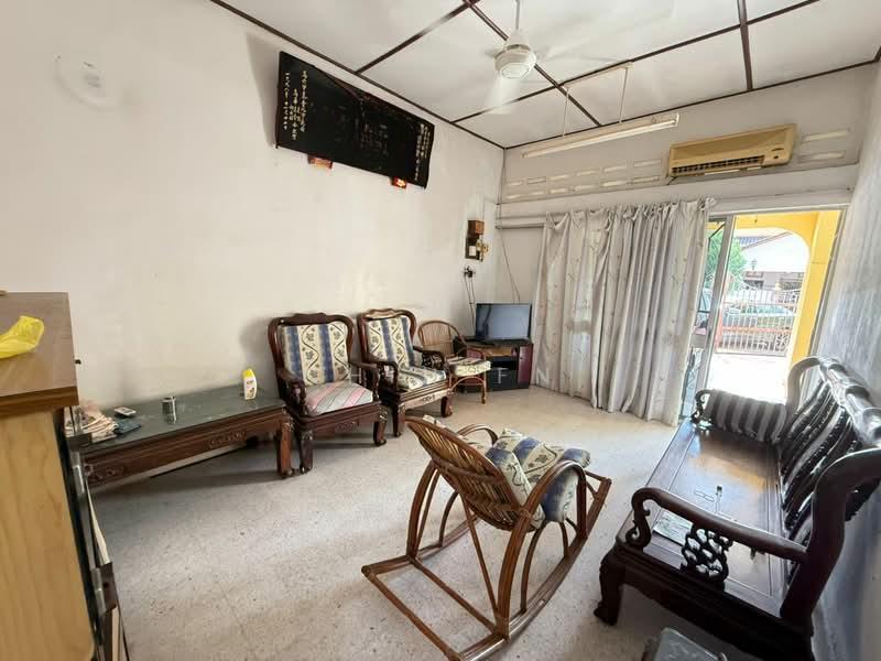 Taman Muzaffar Shah - 2