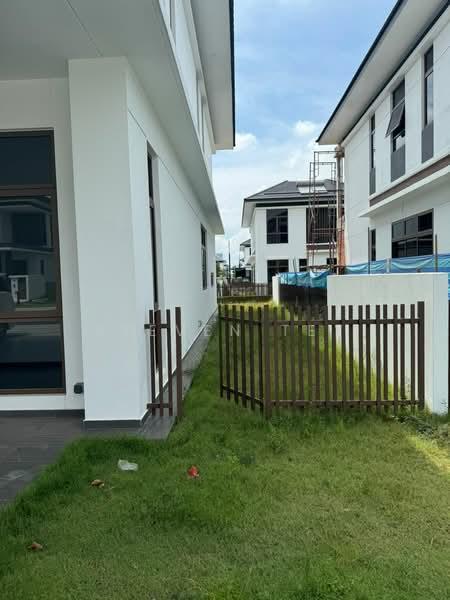 Cora @ Eco Ardence - 3