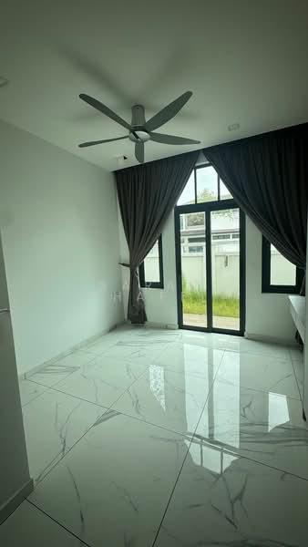 The Davenham Eco Botanic - 3