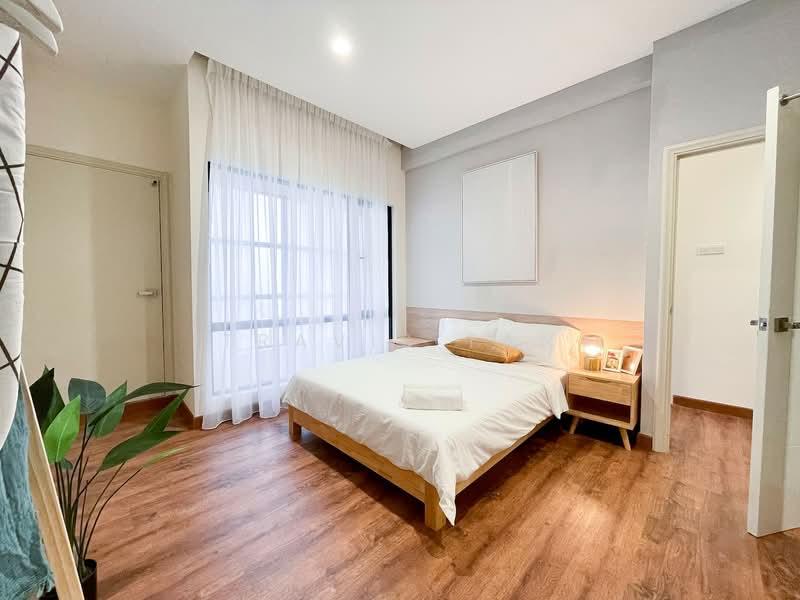 Ren Residences - 4