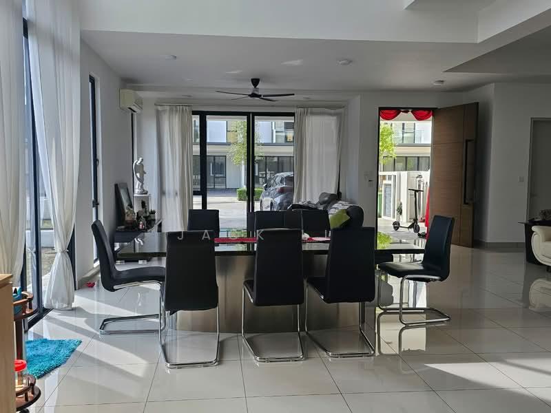Luxura Designer Link Villas - 4