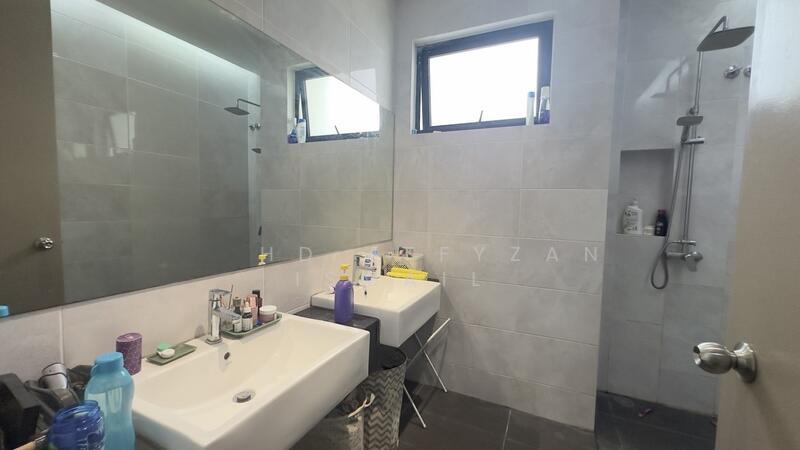 Maple Residence @ Laman View - 4