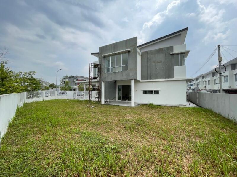 Acacia Park 4B - 5