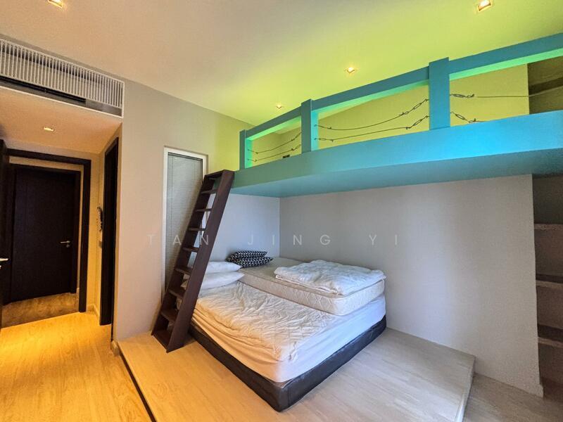 Quayside Seafront Resort Condominiums - 4