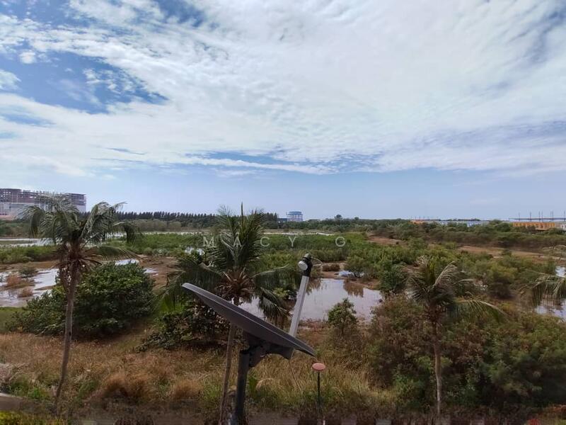 Costa Mahkota - 2