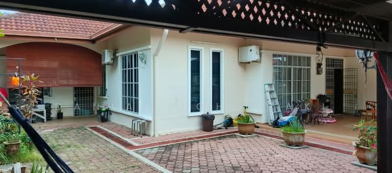 Taman Tunku Sarina - 3