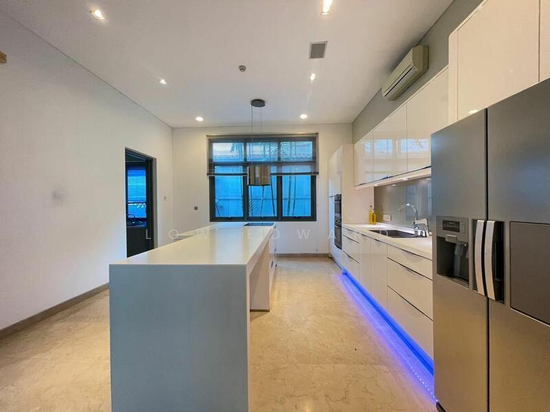 The Residence - 5